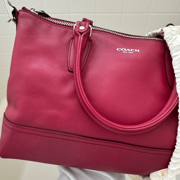 Coach Legacy Molly East/West Leather Tote Shoulder Bag - Picture 15 of 15